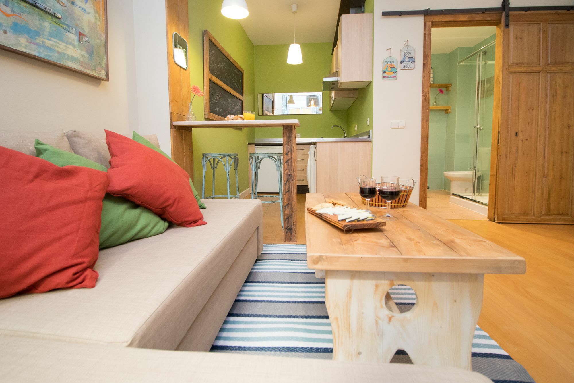 New Wood Plaza La Merced Apartment *