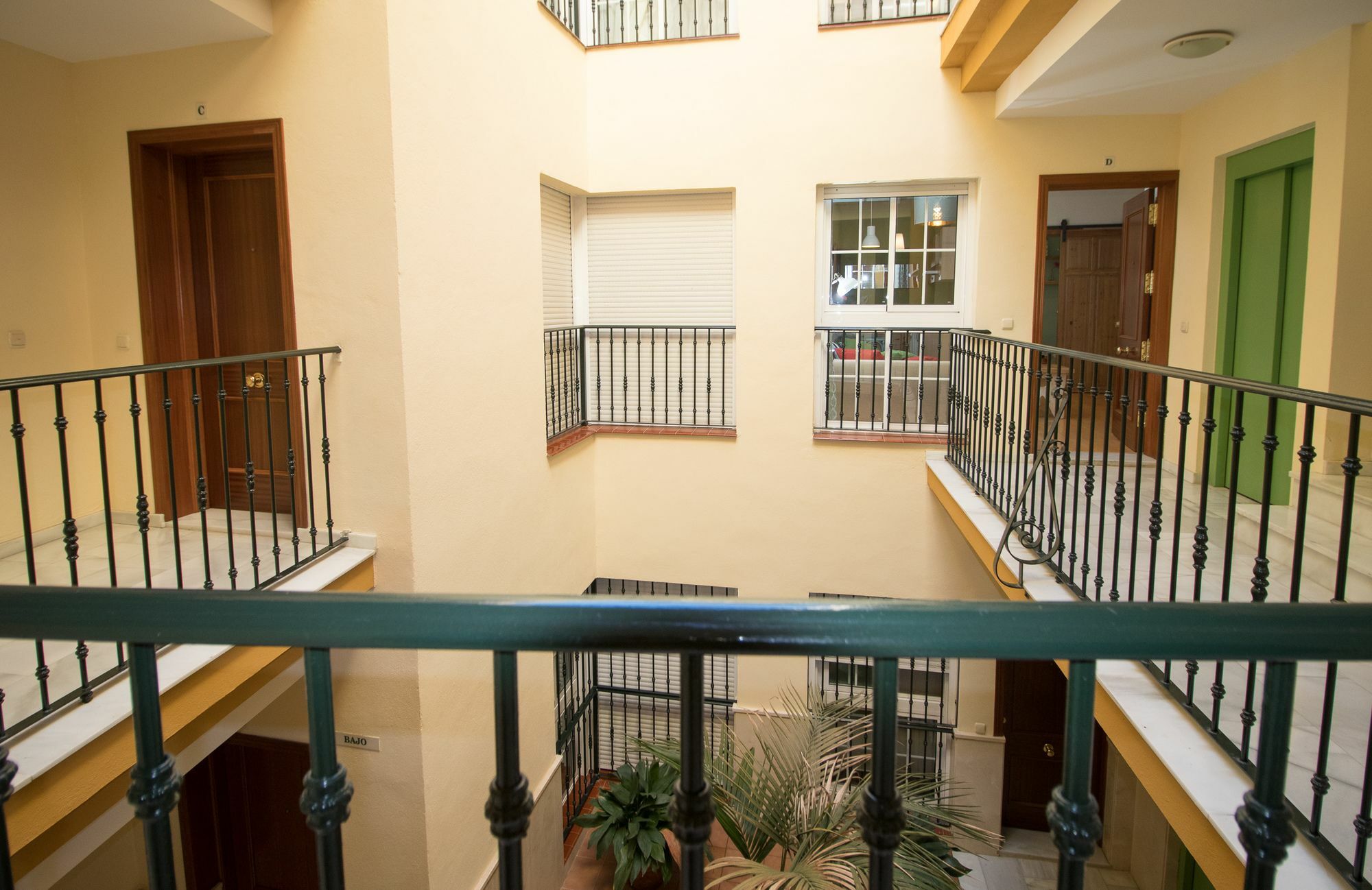 New Wood Plaza La Merced Apartment *