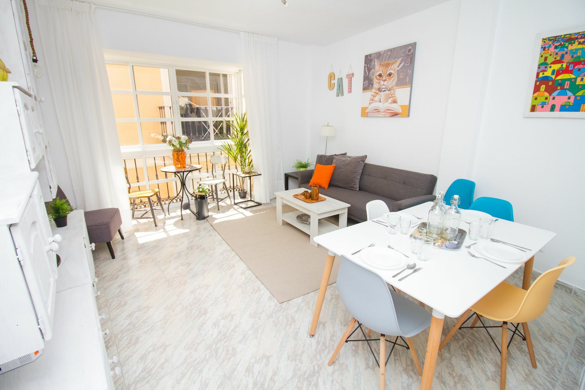 Spacious And Bright By La Recepcion *