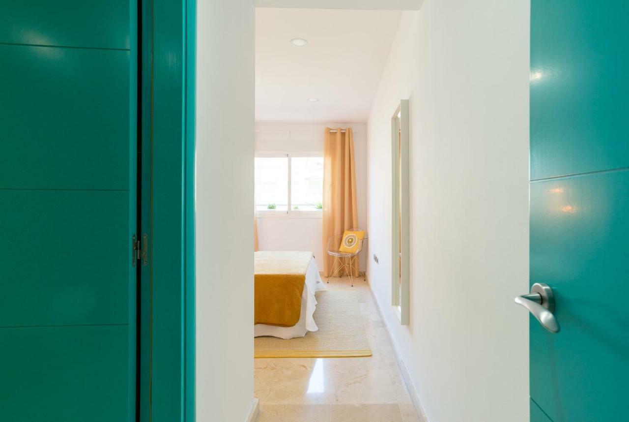 El Sol De Poniente: A 1 Minuto De La Playa, Piscina, Parking Apartamento Málaga