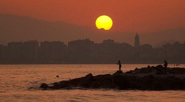 Malaga Beach Apartment *