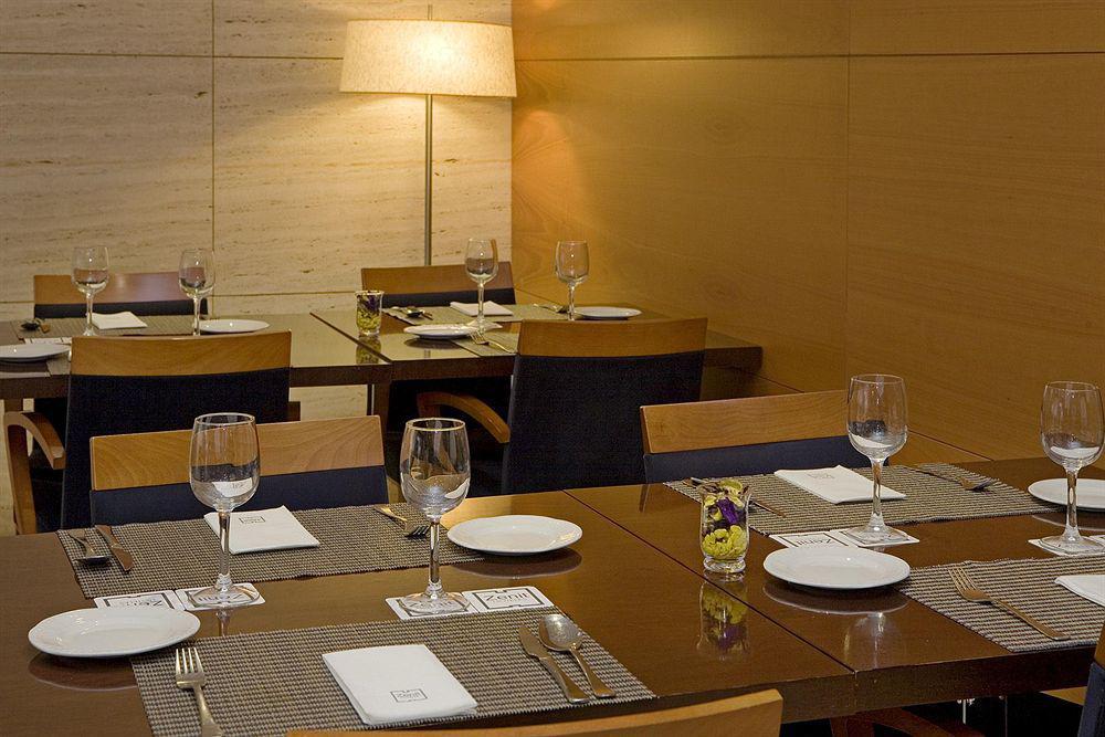 Zenit Hotel 3*