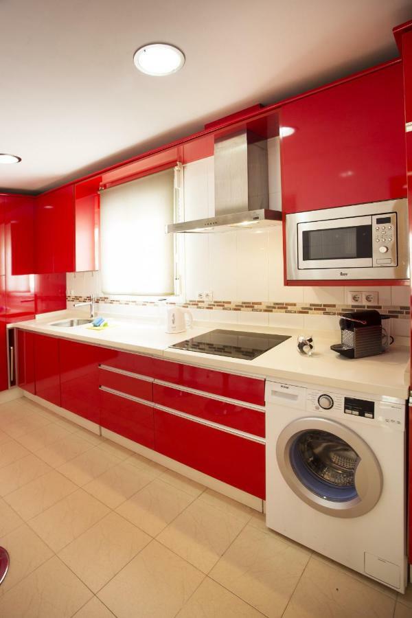 Modern, Comfortable & Bright Apartamento *