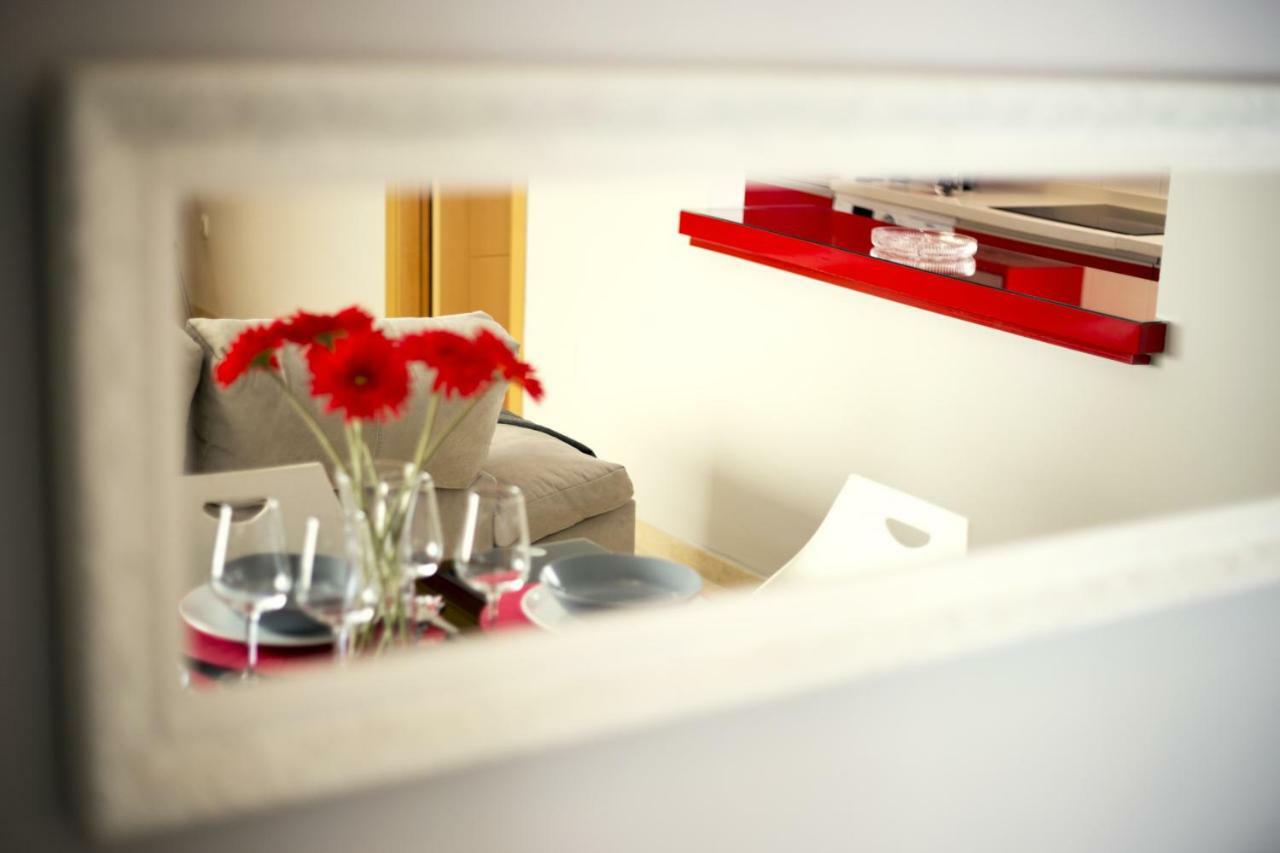 Modern, Comfortable & Bright *
