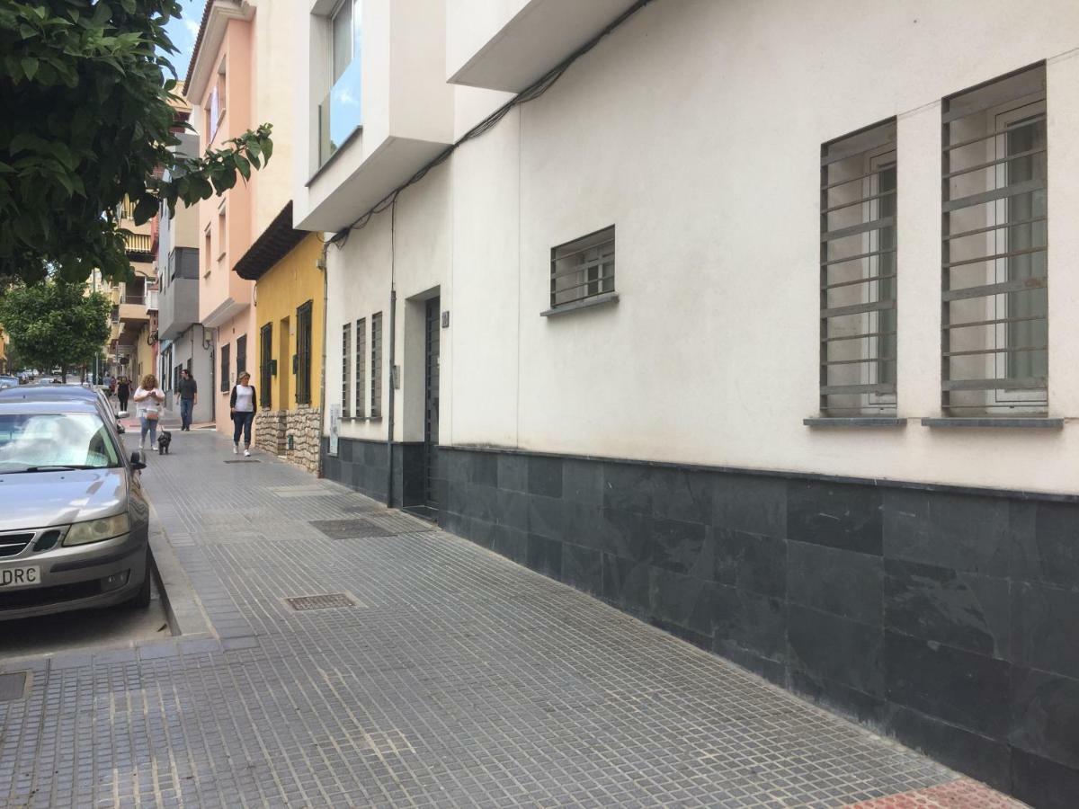 Apartment Barcelo 30, Terrace, Center, Garage On Request, Quite Neighborhood, Ba Malaga