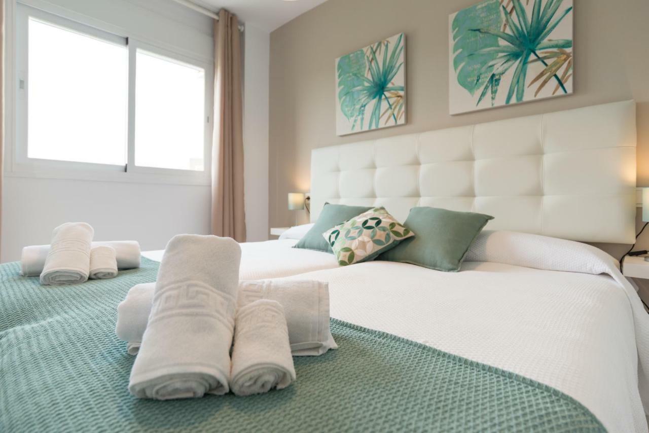 Apartment Stunning Spacious With Free Parking Malaga