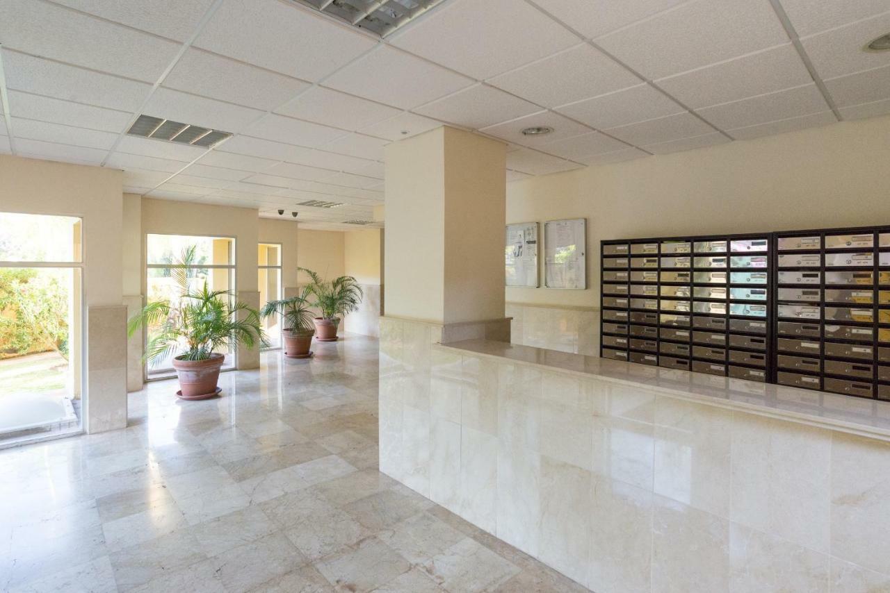 Apartamento Chanquete -el Dedo- Playa Estudio Con Vistas A Estrenar. Cama Doble + Sofa Cama Málaga