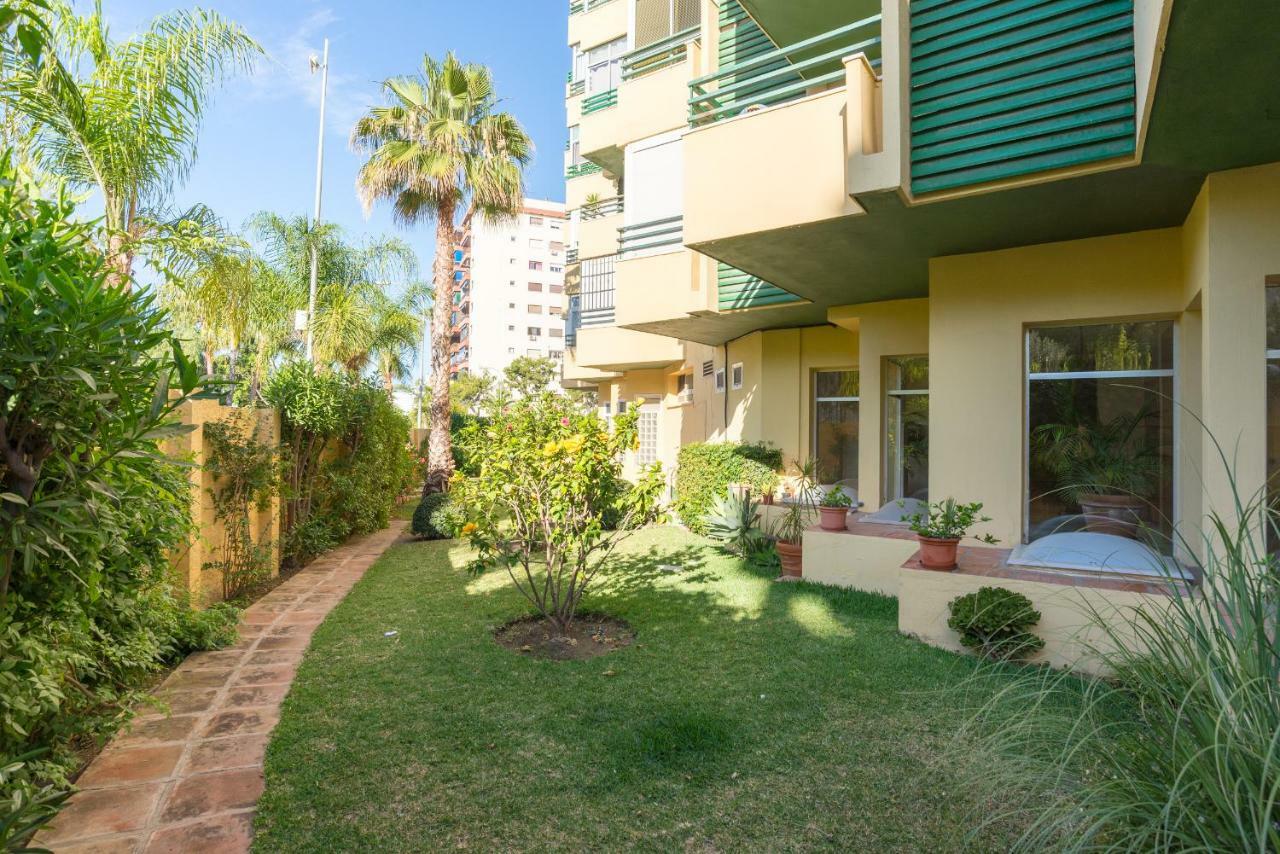 Chanquete -el Dedo- Playa Estudio Con Vistas A Estrenar. Cama Doble + Sofa Cama Apartamento *