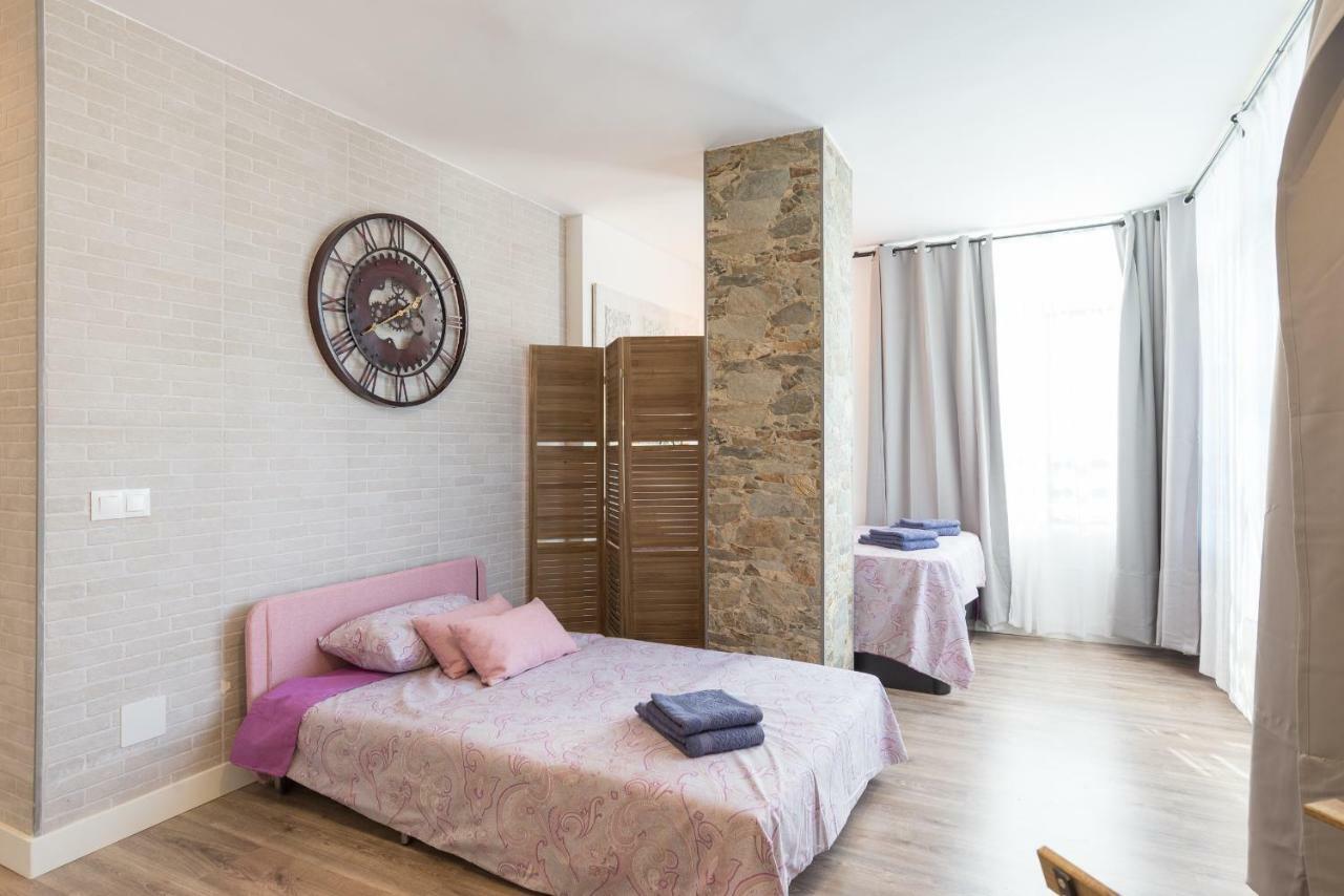 Apartamento Chanquete -el Dedo- Playa Estudio Con Vistas A Estrenar. Cama Doble + Sofa Cama Málaga
