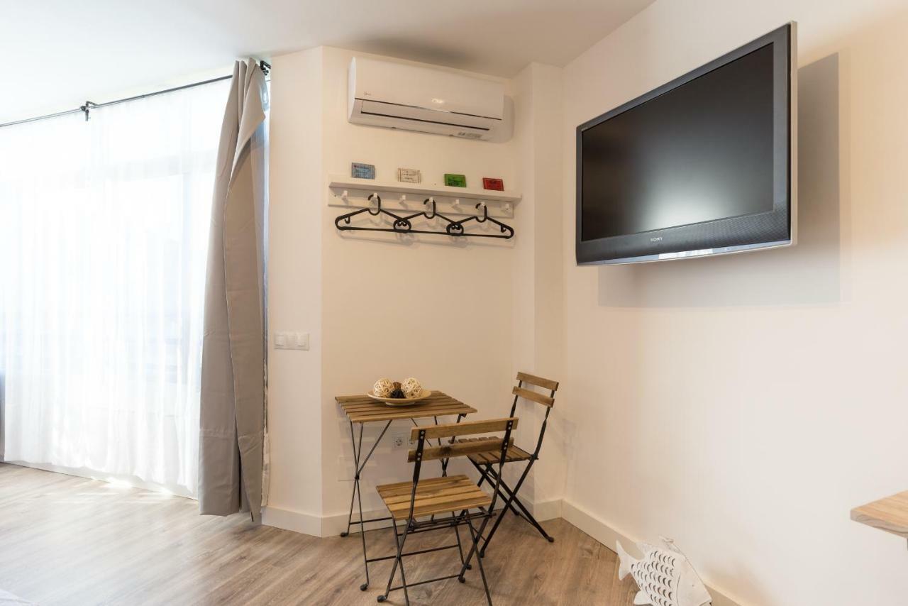 Chanquete -el Dedo- Playa Estudio Con Vistas A Estrenar. Cama Doble + Sofa Cama Apartamento