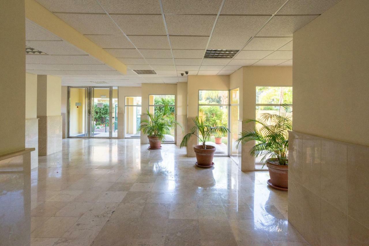 Apartamento Chanquete -el Dedo- Playa Estudio Con Vistas A Estrenar. Cama Doble + Sofa Cama Málaga