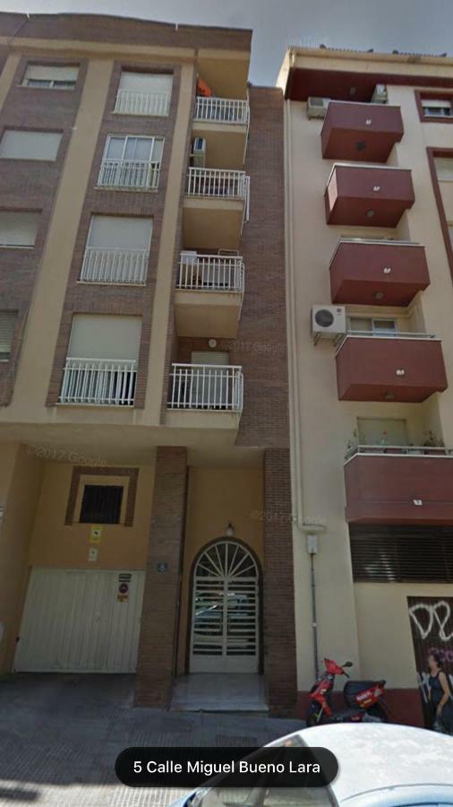 Piso Calle Miguel Bueno Lara 8 - Apartamento Málaga