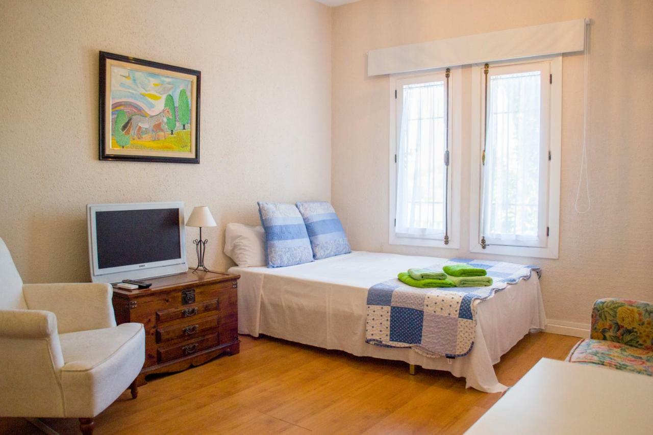 Apartment Entrepinares Malaga