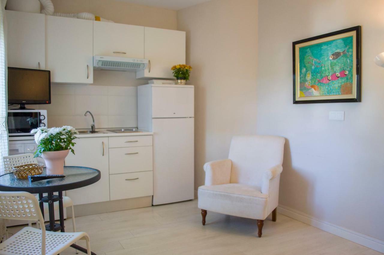 Apartment Entrepinares Malaga