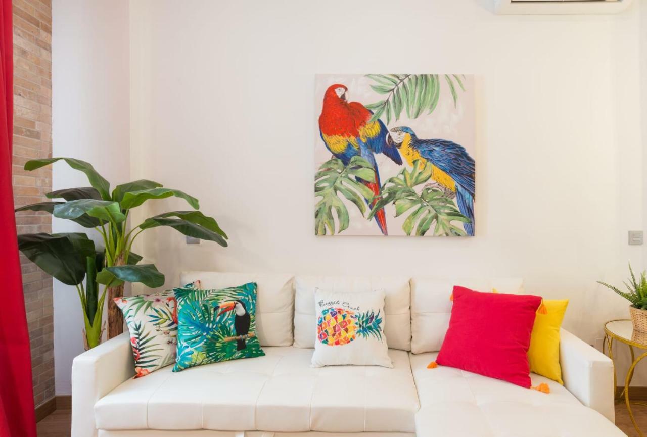 Apartment Paradise *