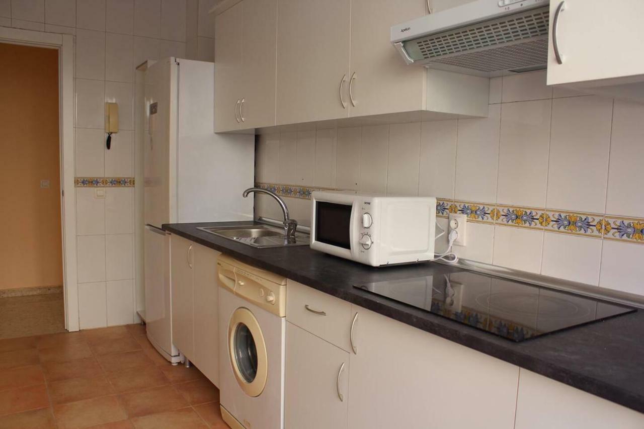 Renovado Y Muy Cerca Del Centro Urbano Apartamento