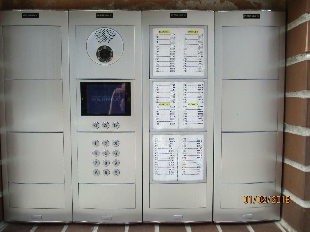 Oeste Parking-wifi-piscina Apartment