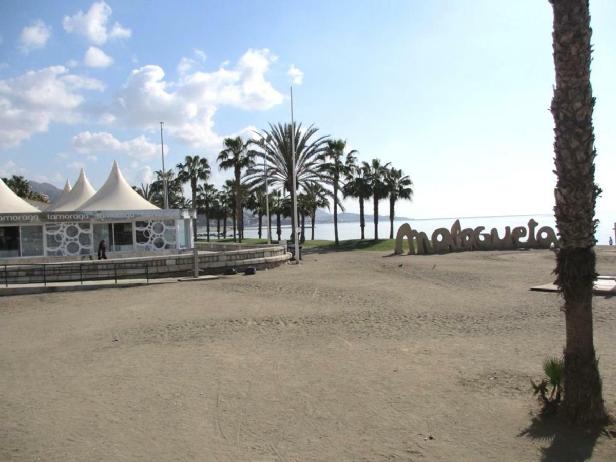 Playa Malagueta-canovas, 8 Personas *