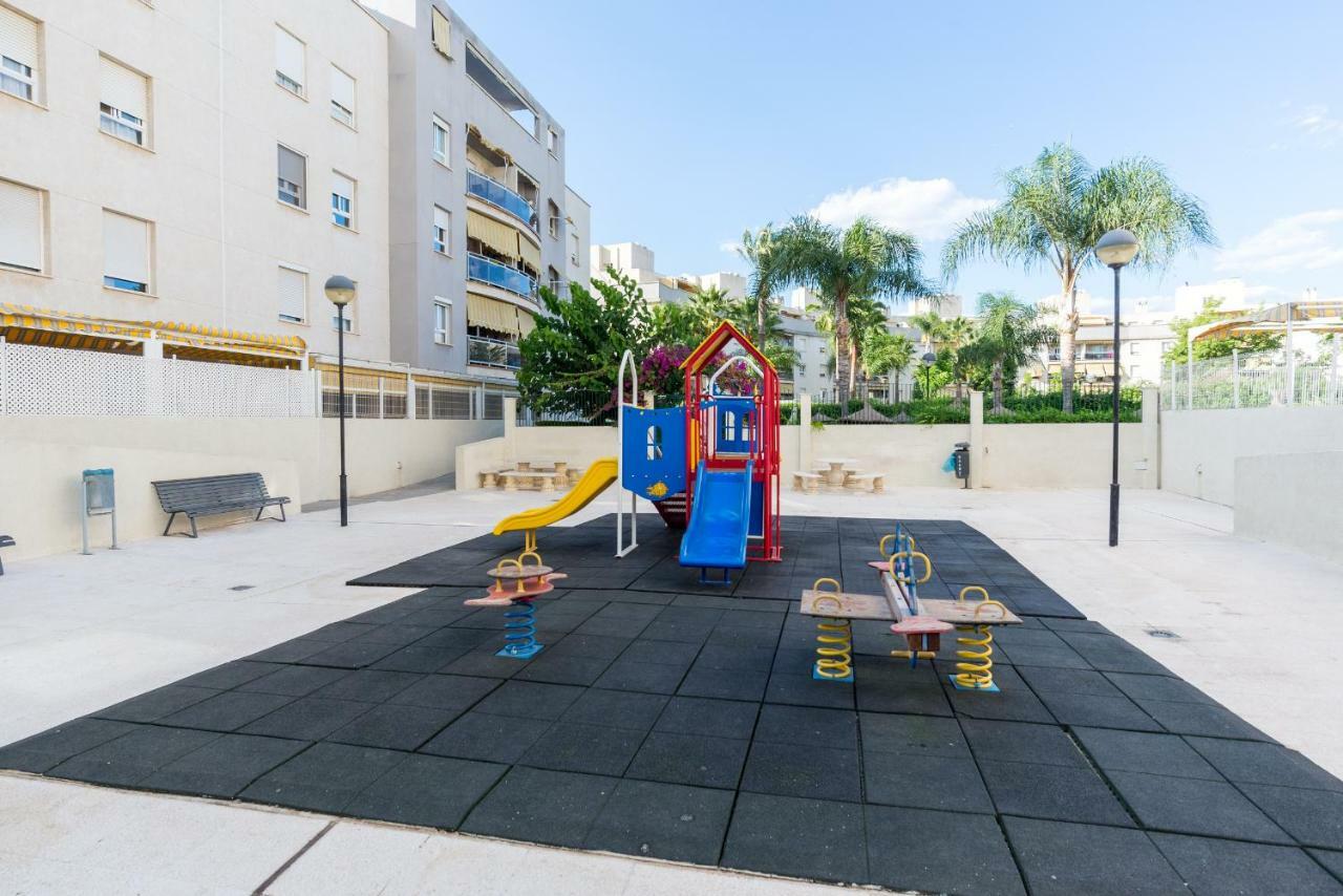 Apartamento Lujoso Atico Parking Free Málaga
