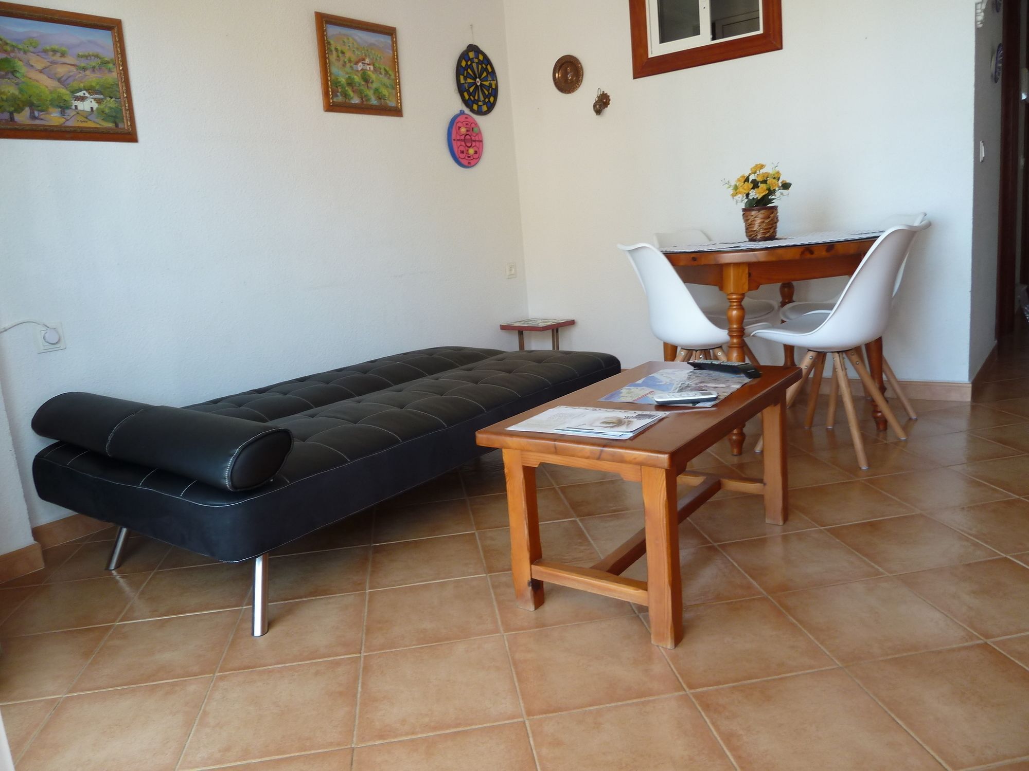 Sunny 2 Bedrooms Apartamento