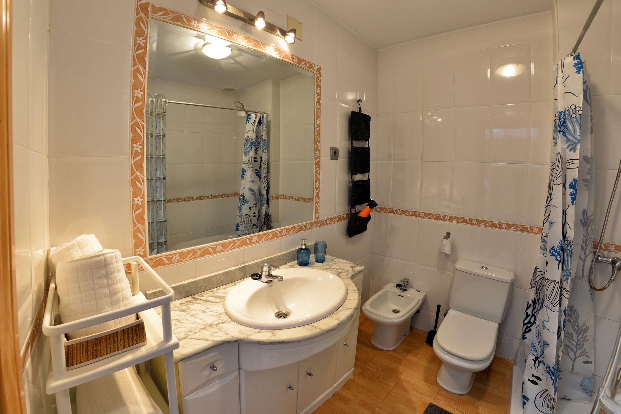 Apartment Cenacheros - Wondersisters