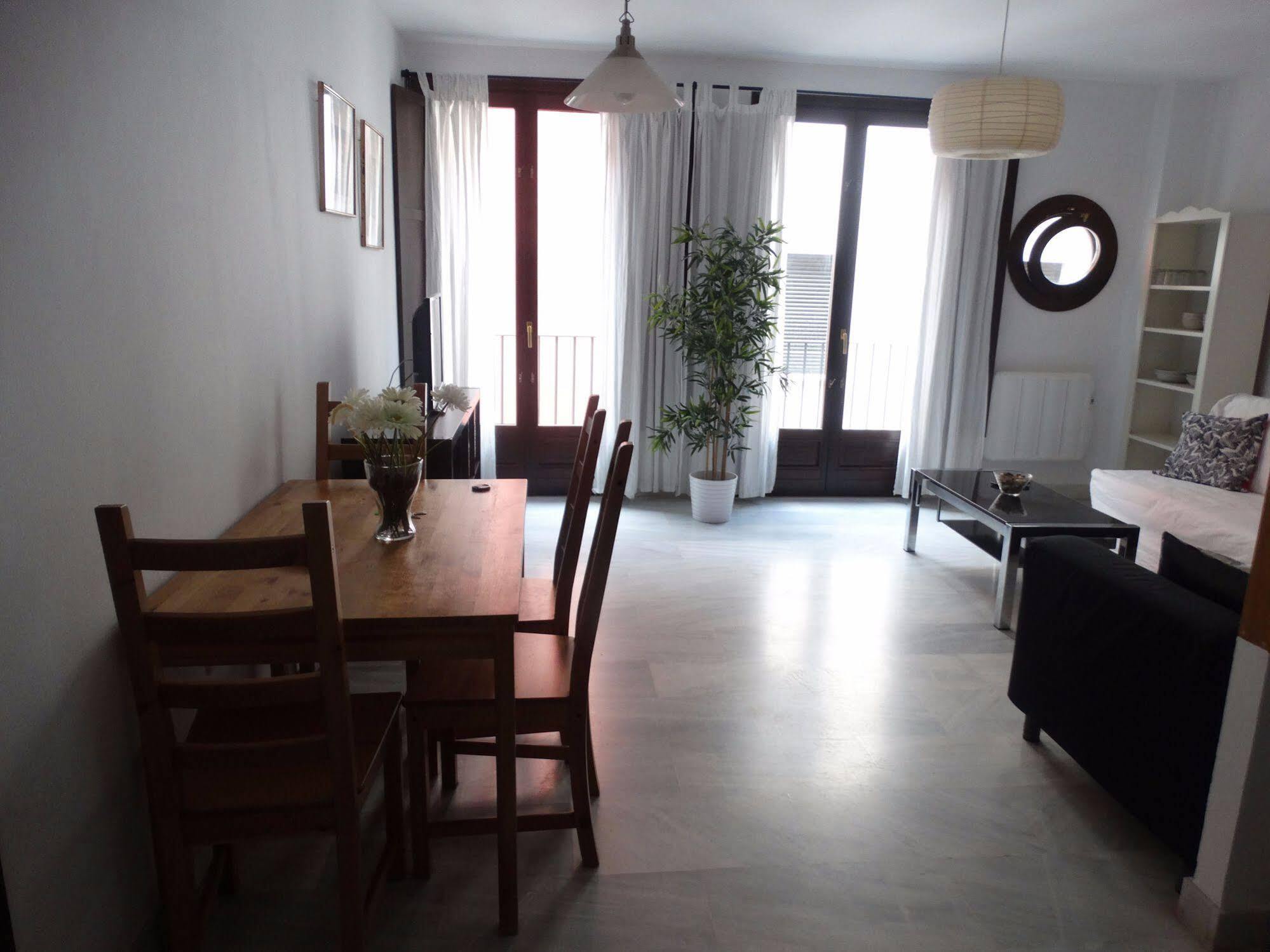 - Jinetes, 13 Apartamento