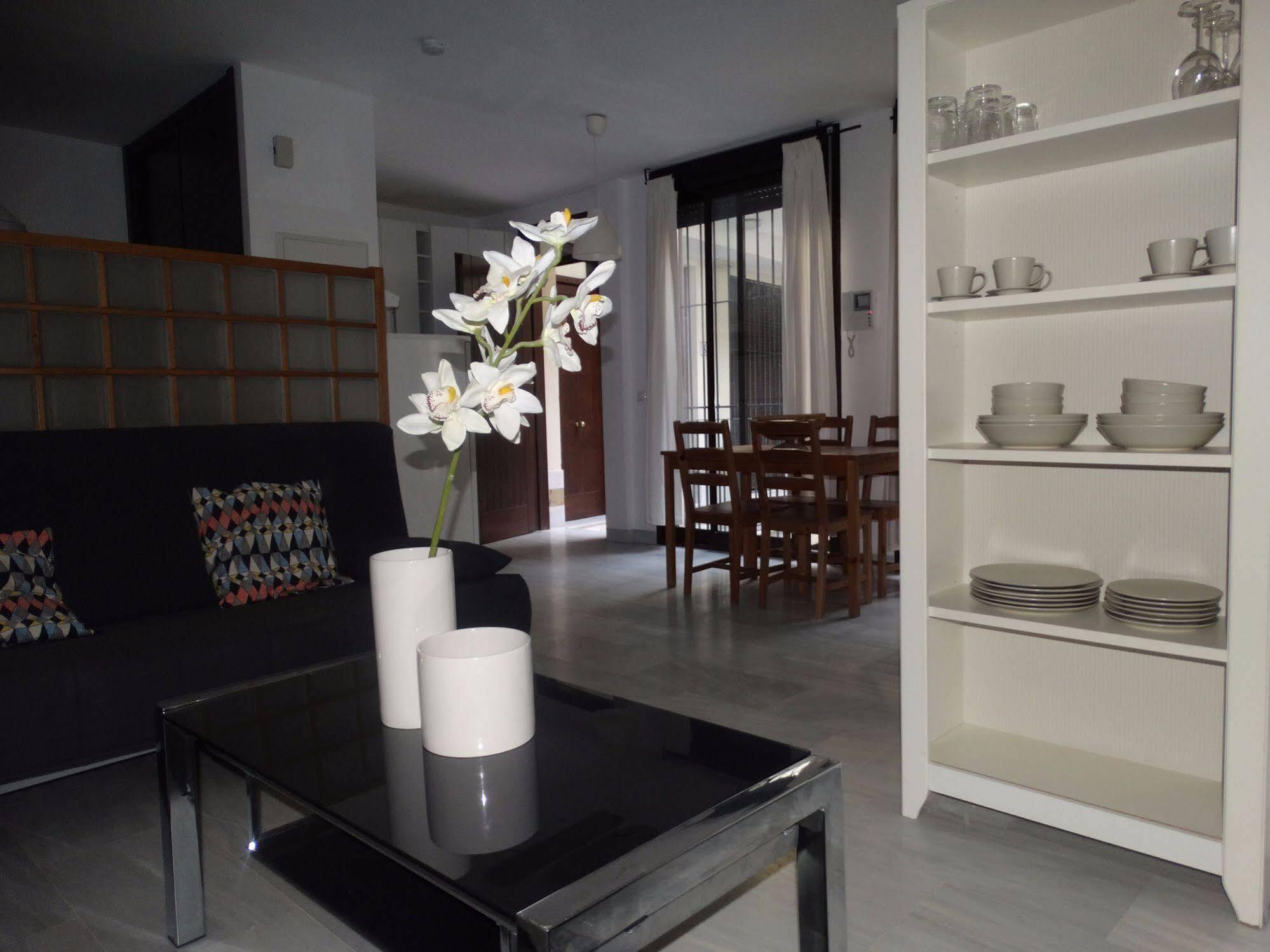 - Jinetes, 13 Apartment Malaga