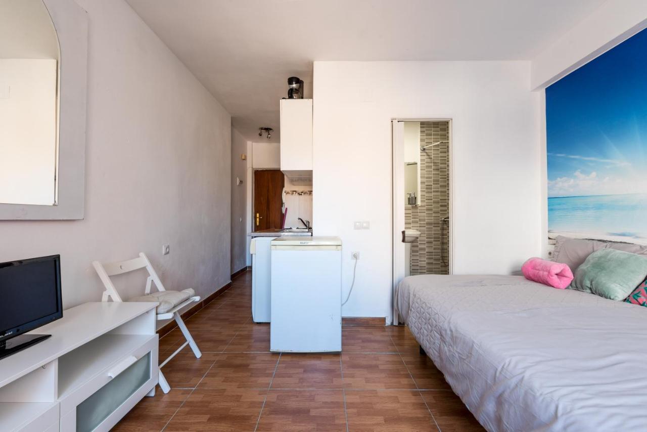 Apartamento Estudio En Paseo Marítimo Frente A La Playa *