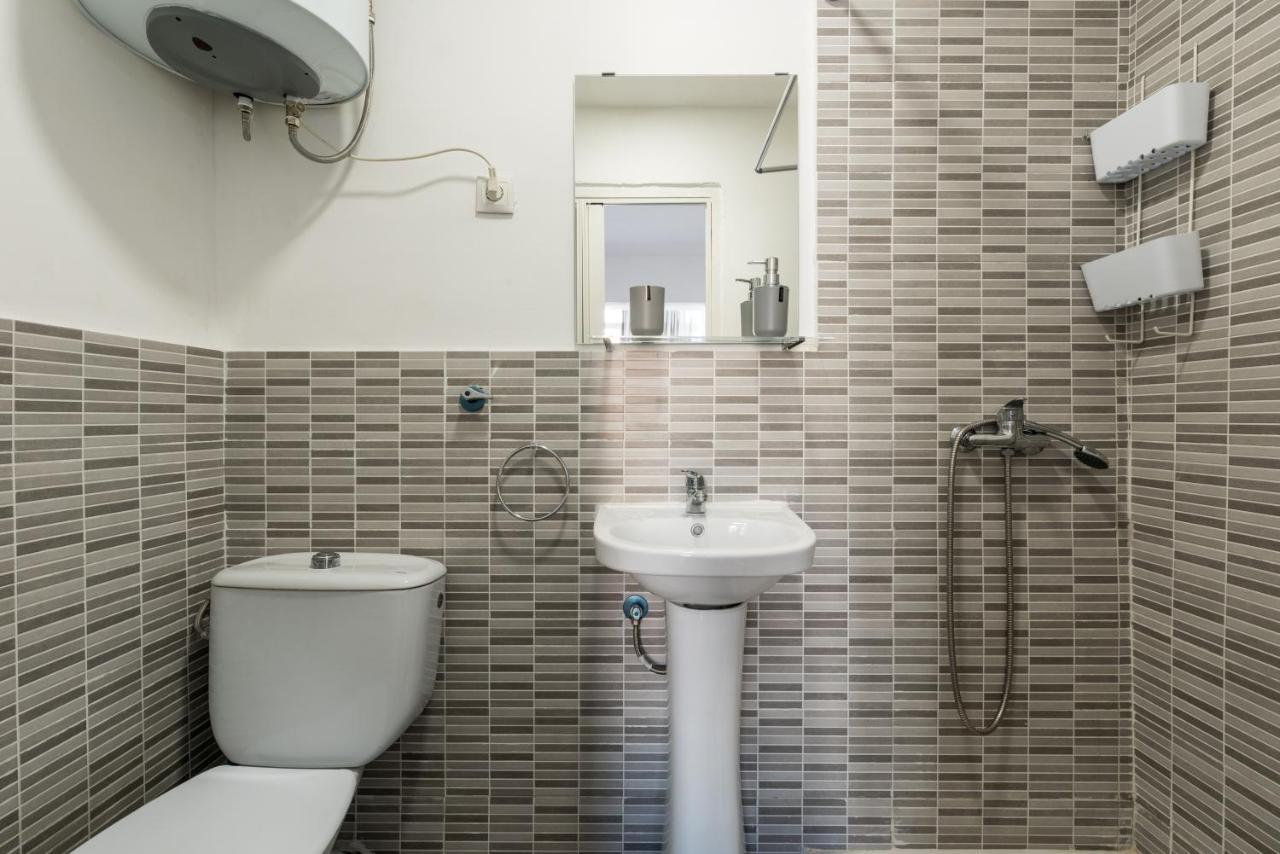 Apartamento Estudio En Paseo Marítimo Frente A La Playa *