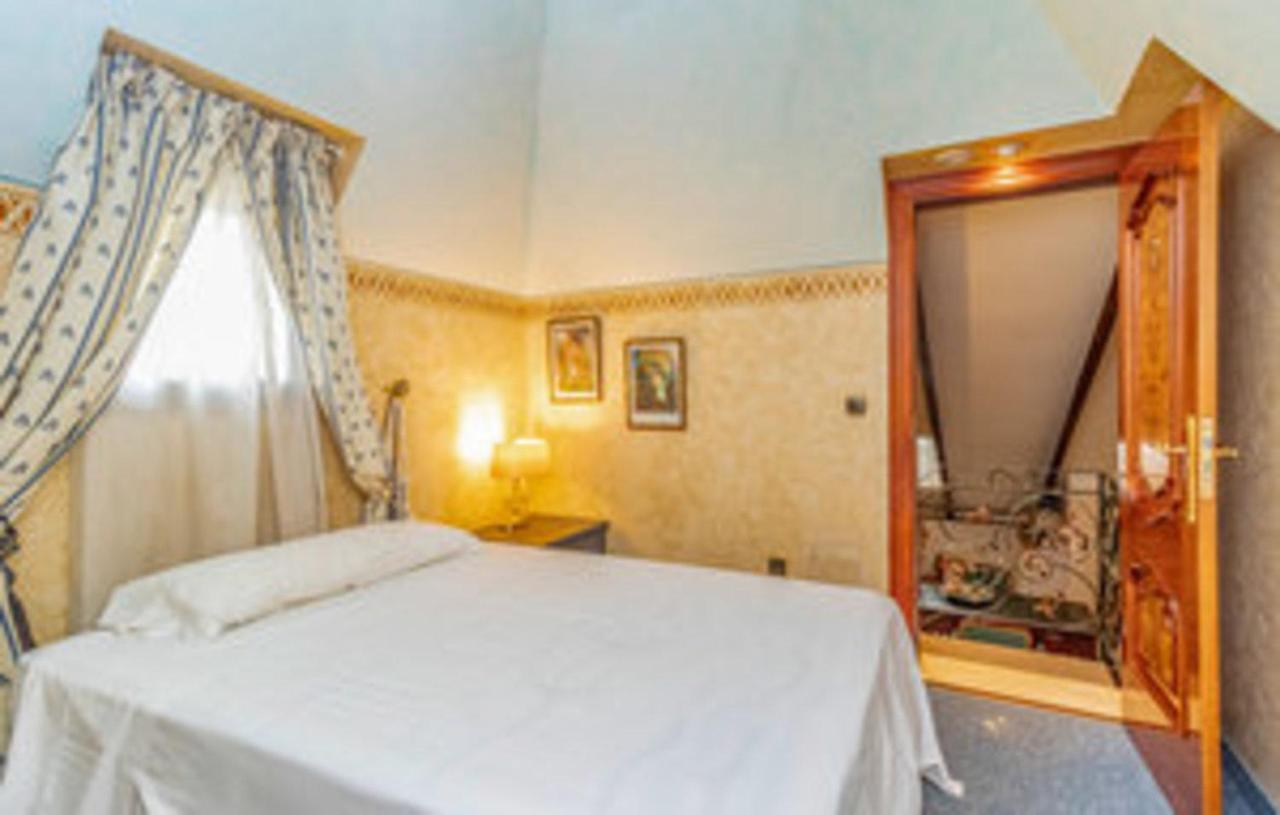 With Private Pool,near The , Bbq, Wifi Malaga