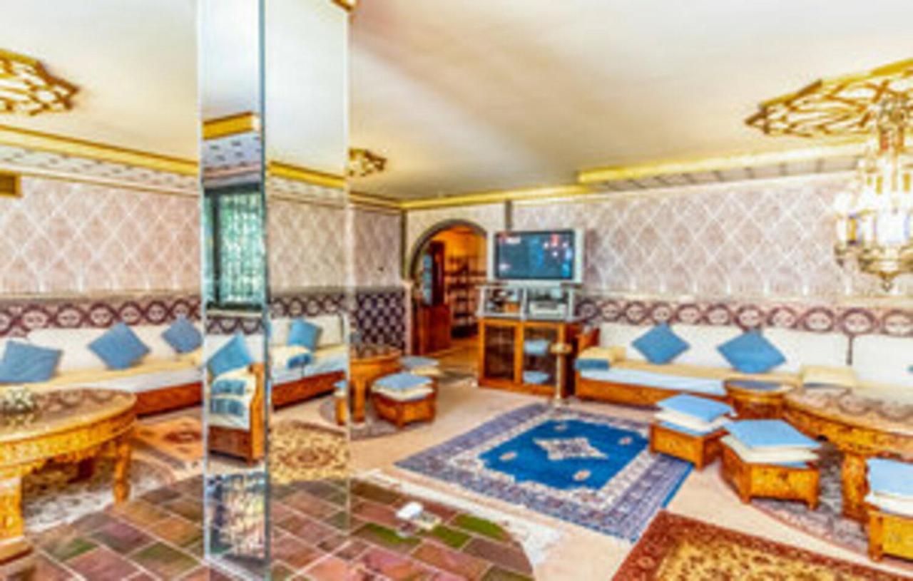 With Private Pool,near The , Bbq, Wifi Villa Malaga