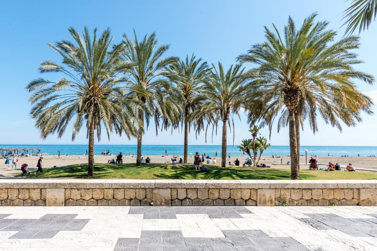 Estudio En Paseo Maritimo Frente A La Playa Apartment Malaga