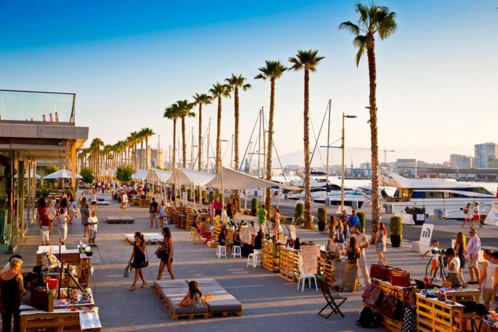 El Sol De Poniente: A 1 Minuto De La Playa, Piscina, Parking