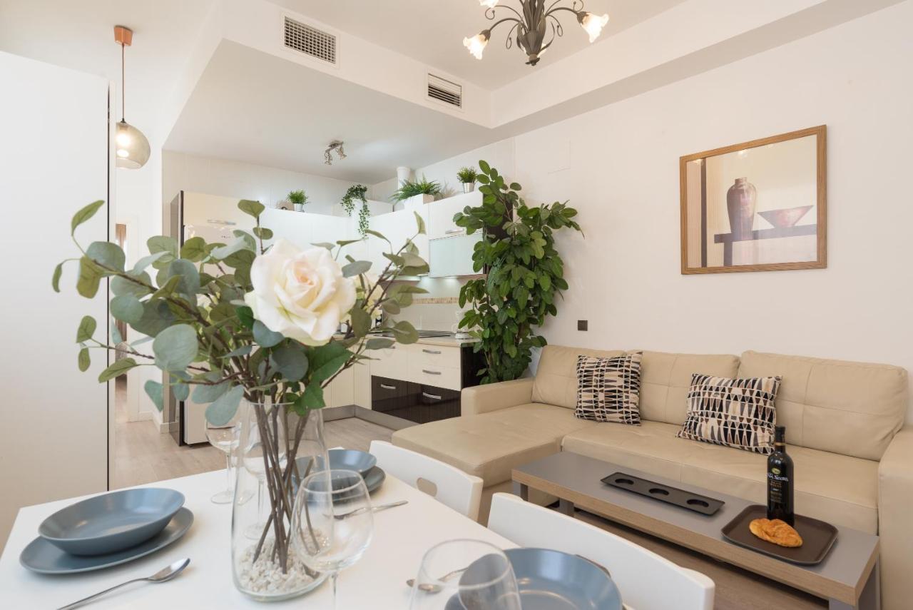 Apartamento Trinidad Con Parking * Málaga