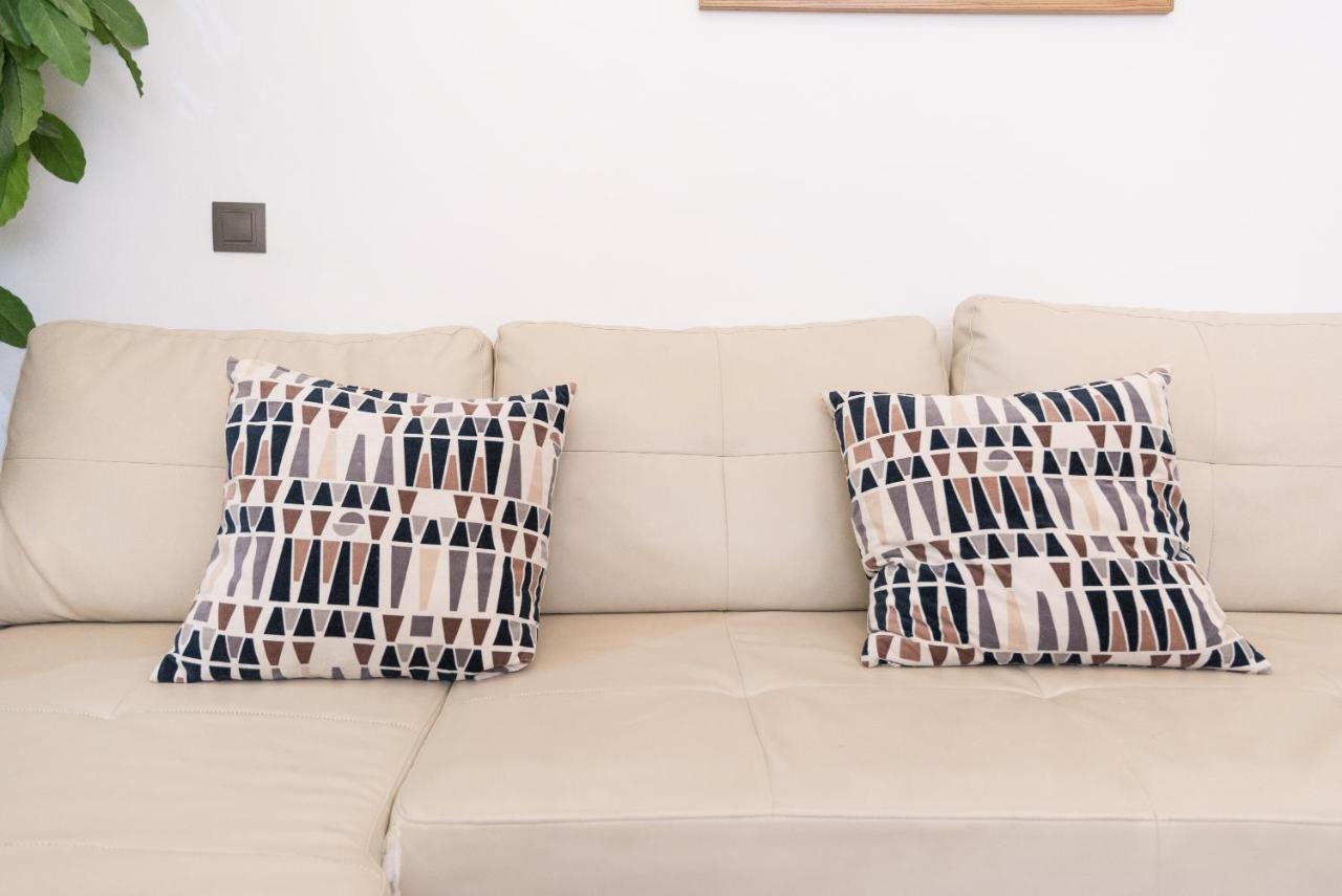 Apartamento Trinidad Con Parking Málaga