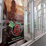 Feel Hostal Centro Urbano