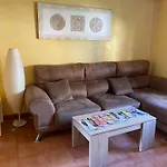 Habitacion Con Cama Matrimonial En Malaga