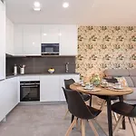 Martiricos Apartment By Rent Me