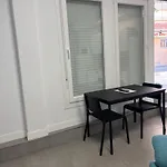 Apartamento 4 A 10 Min Caminando De La Estacion De Bus Y Tren Maria Zambrano