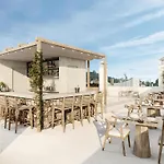 Hotel Well And Come Malaga