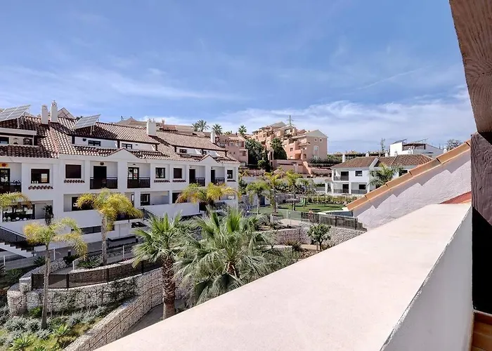 Stunning Modern Townhouse In Riviera Del Sol
