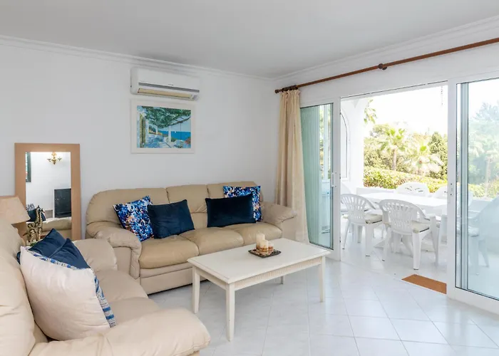 Spacious 3Br In Miraflores Near All Amenities