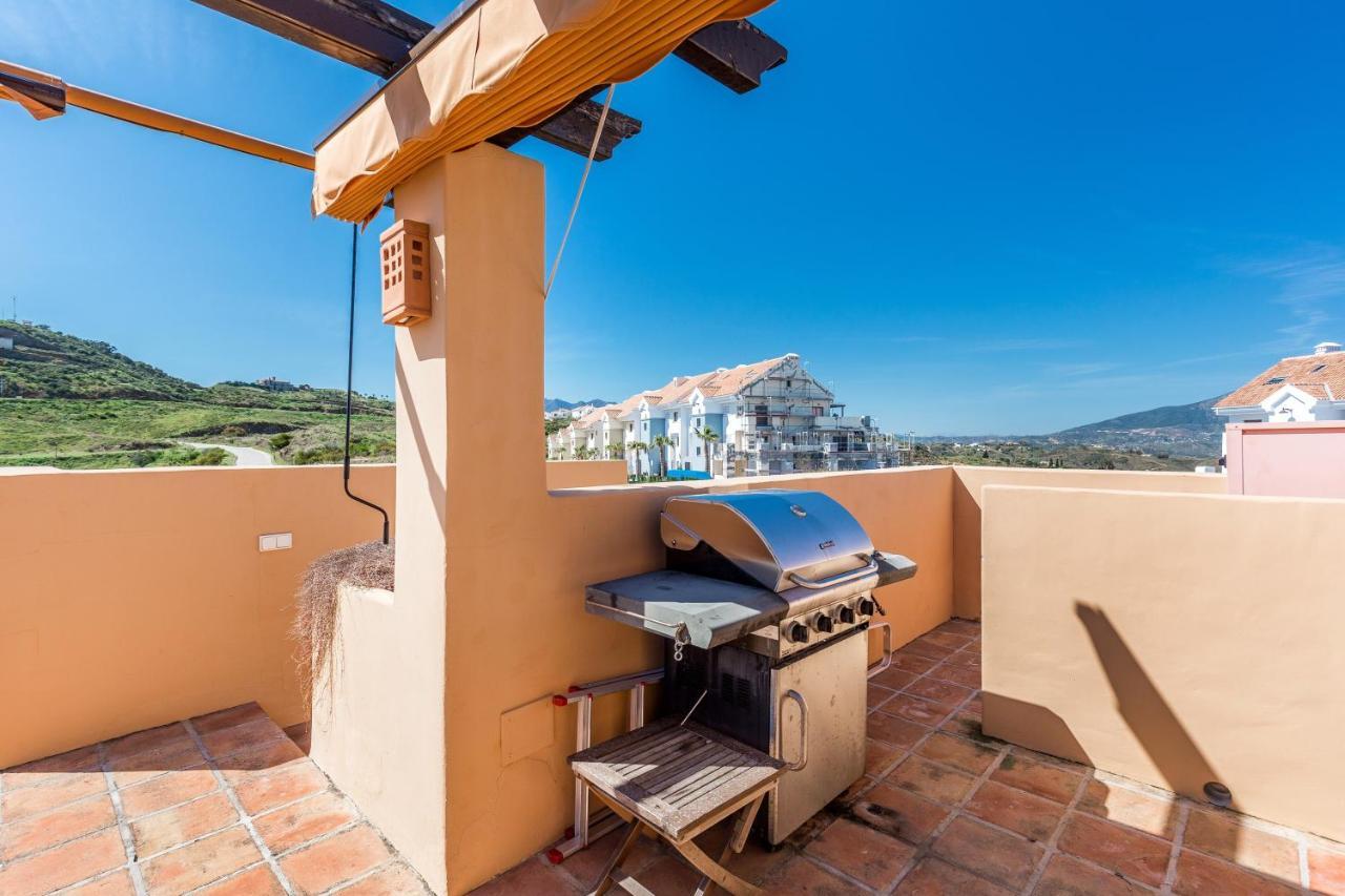 Townhouse With Great Sea Views In Riviera Del Sol Сasa de vacaciones *