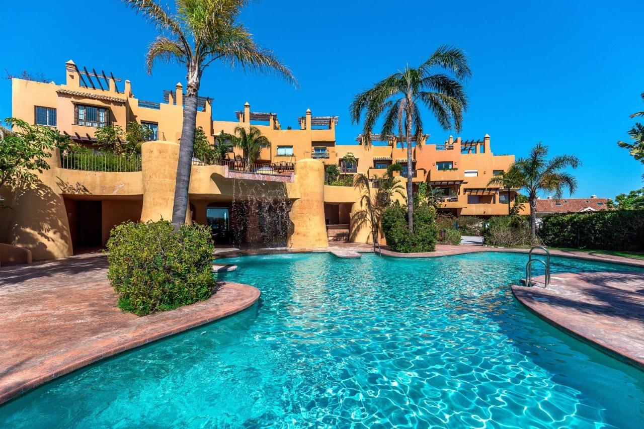 Townhouse With Great Sea Views In Riviera Del Sol Сasa de vacaciones *