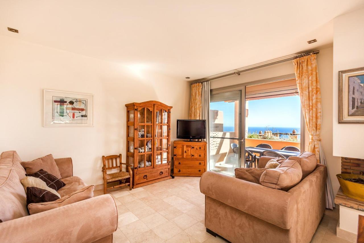 Townhouse With Great Sea Views In Riviera Del Sol Сasa de vacaciones Málaga
