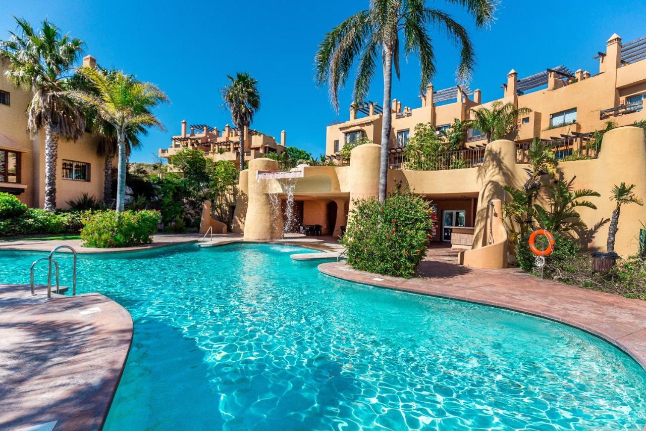 Townhouse With Great Sea Views In Riviera Del Sol Сasa de vacaciones *