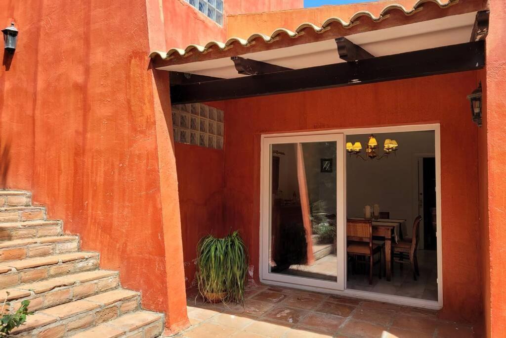 Villa Maria Villa