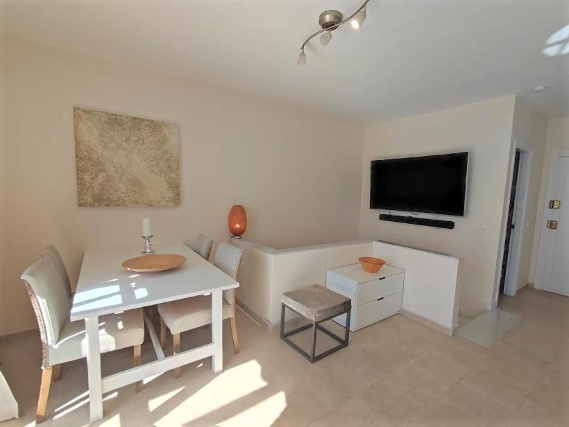 Amazing 2 Bedroom 2 Bathroom In Ladera De Mar, Nerja Apartment *