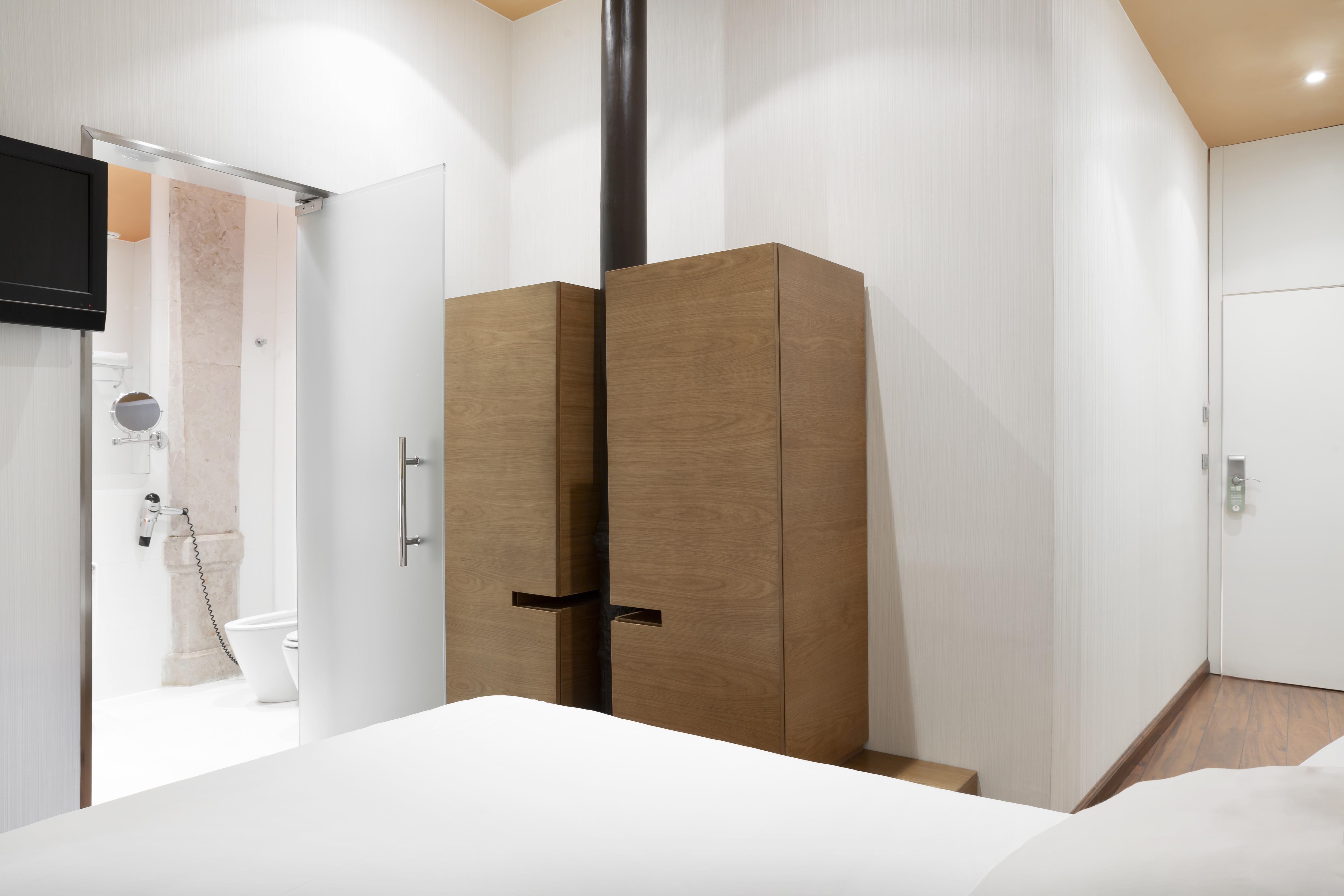 Petit Palace Plaza 4*