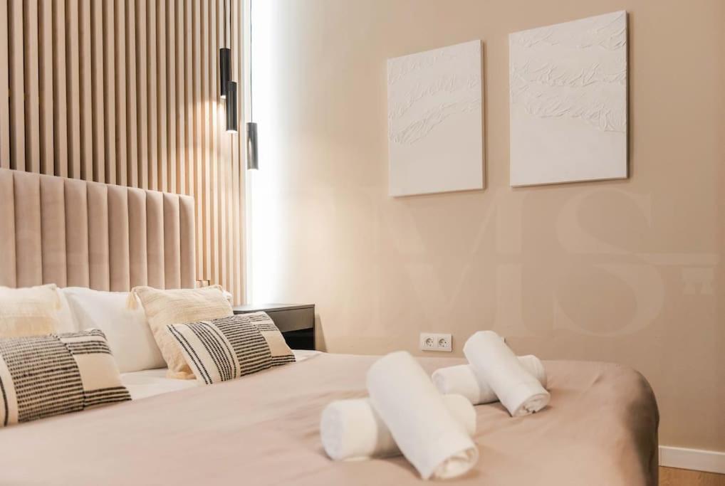 Contemporary Minimalist By Rems Málaga